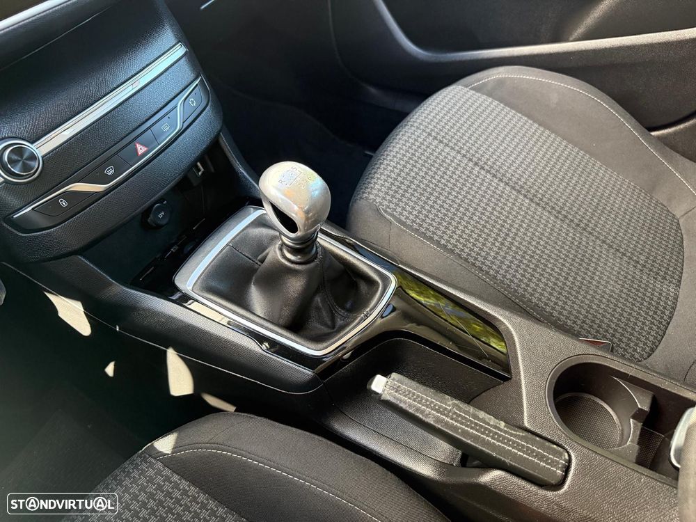 Peugeot 308 1.6 BlueHDi Allure J17 - 23