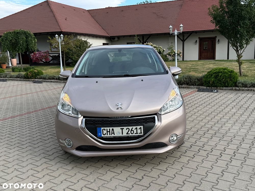 Peugeot 208 1.4 VTi Allure - 3