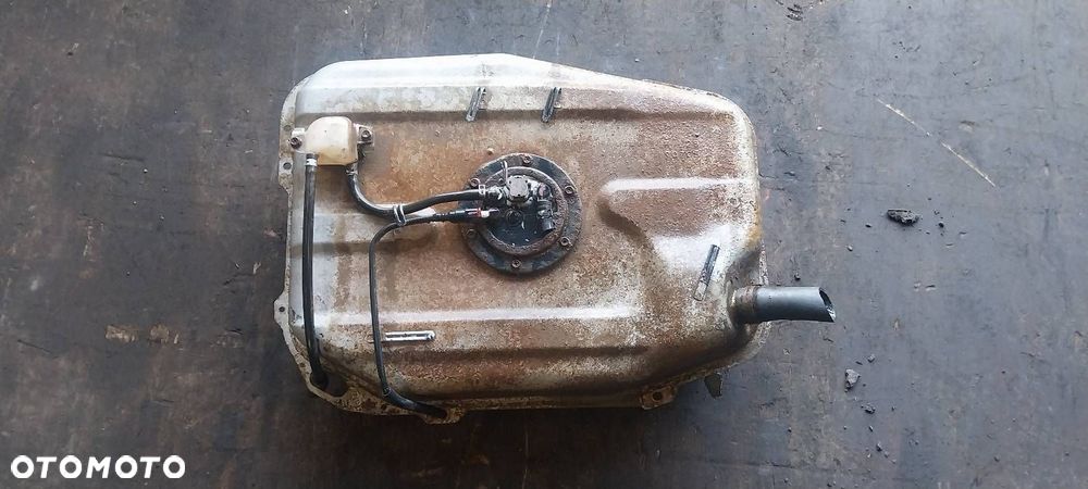 BAK ZBIORNIK PALIWA + POMPKA METALOWY SUZUKI IGNIS I 1.3 16V - 1