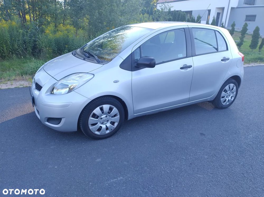 Toyota Yaris 1.33 Luna - 2
