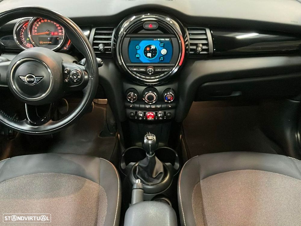 MINI 3 Portas One - 10