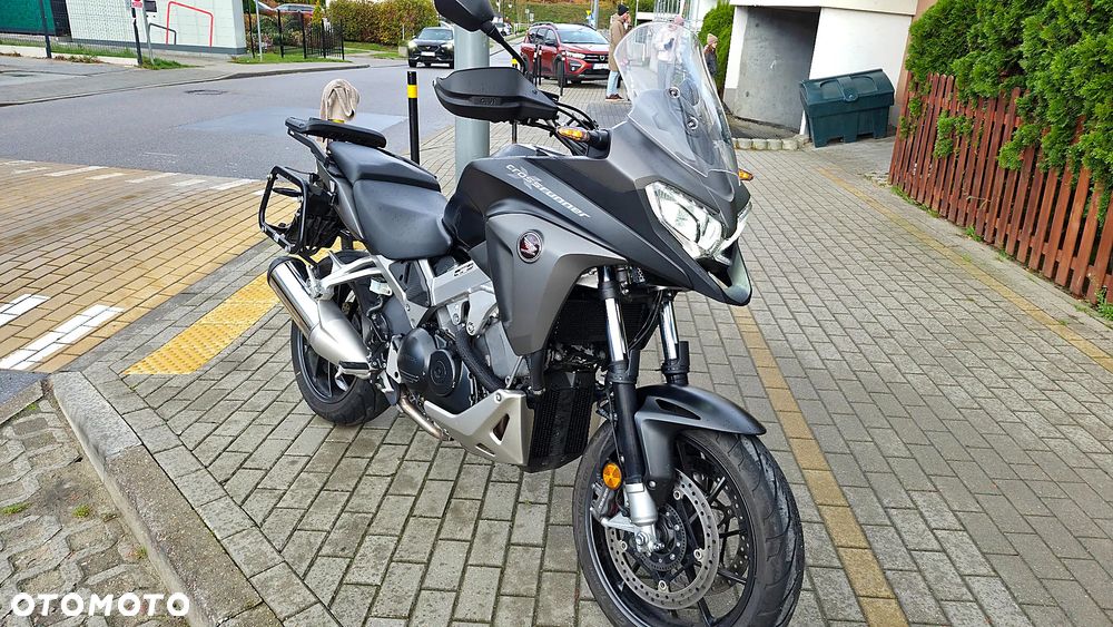 Honda VFR - 28