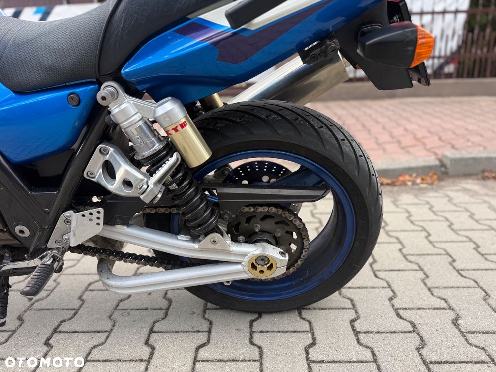 Kawasaki ZRX - 20