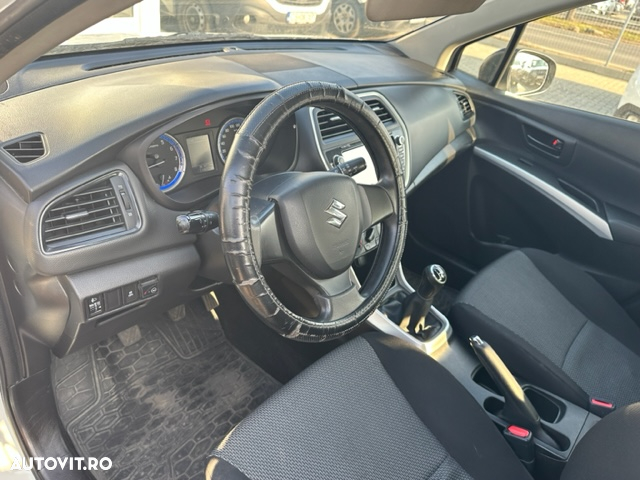 Suzuki SX4 - 9