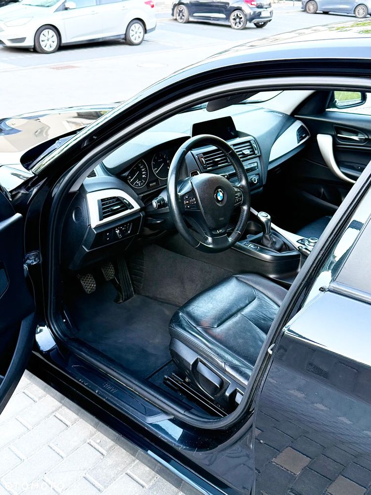 BMW Seria 1 116d DPF - 9