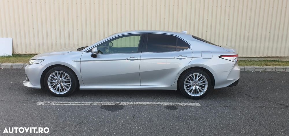 Toyota Camry 2.5 Exclusive - 7