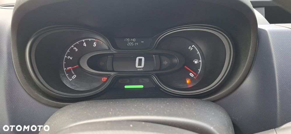 Opel Vivaro - 13