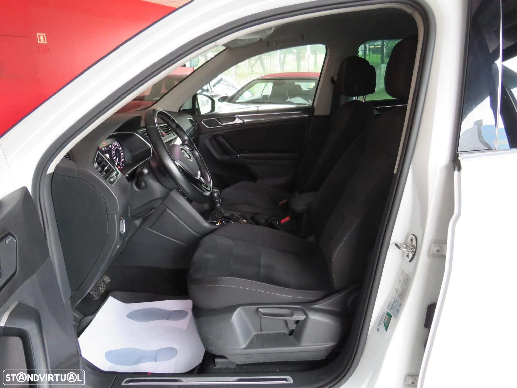 VW Tiguan 2.0 TDI R-Line DSG 4Motion - 10