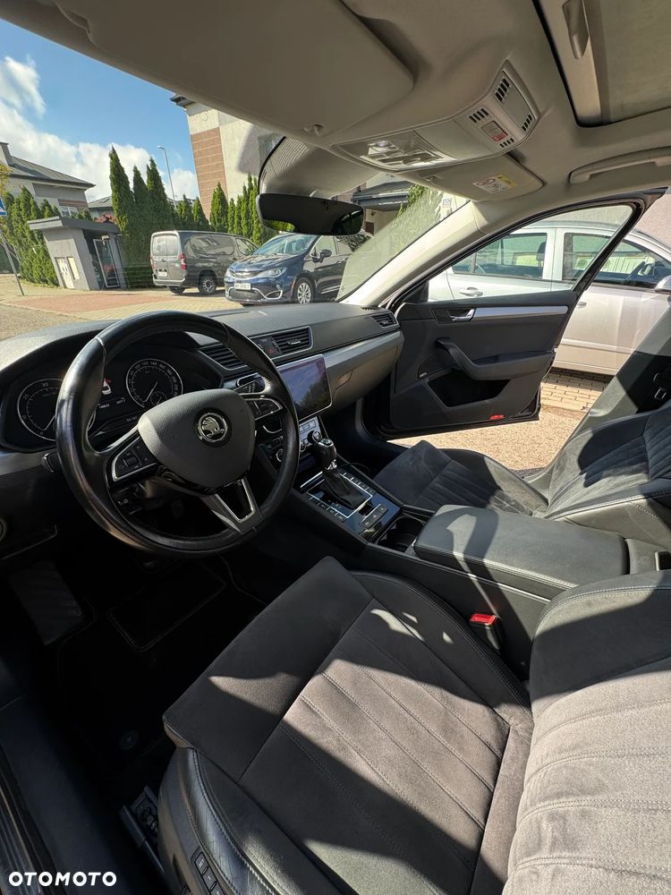 Skoda Superb 2.0 TDI 4x4 Style DSG - 11