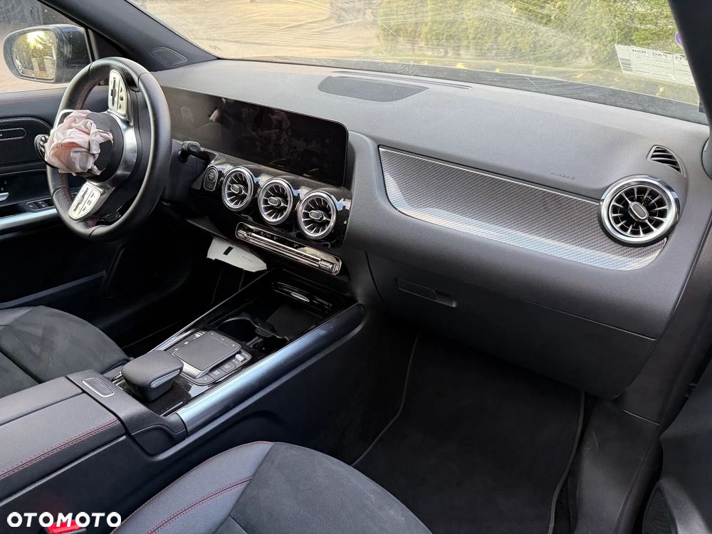 Mercedes-Benz GLA 200 7G-DCT Edition AMG Line - 14