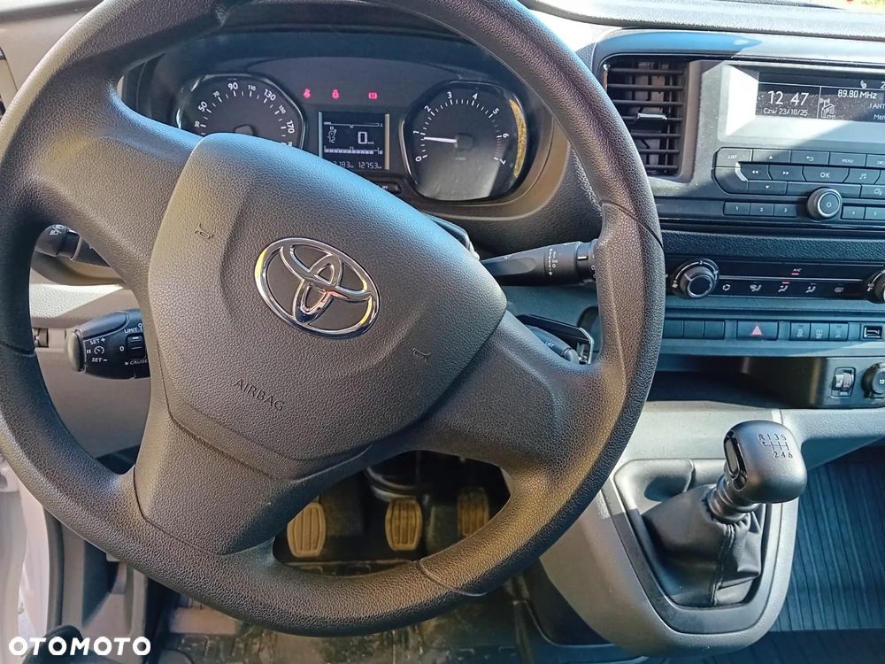 Toyota ProAce ver-kombi-2-0-d--4d-medium-2-8t - 14