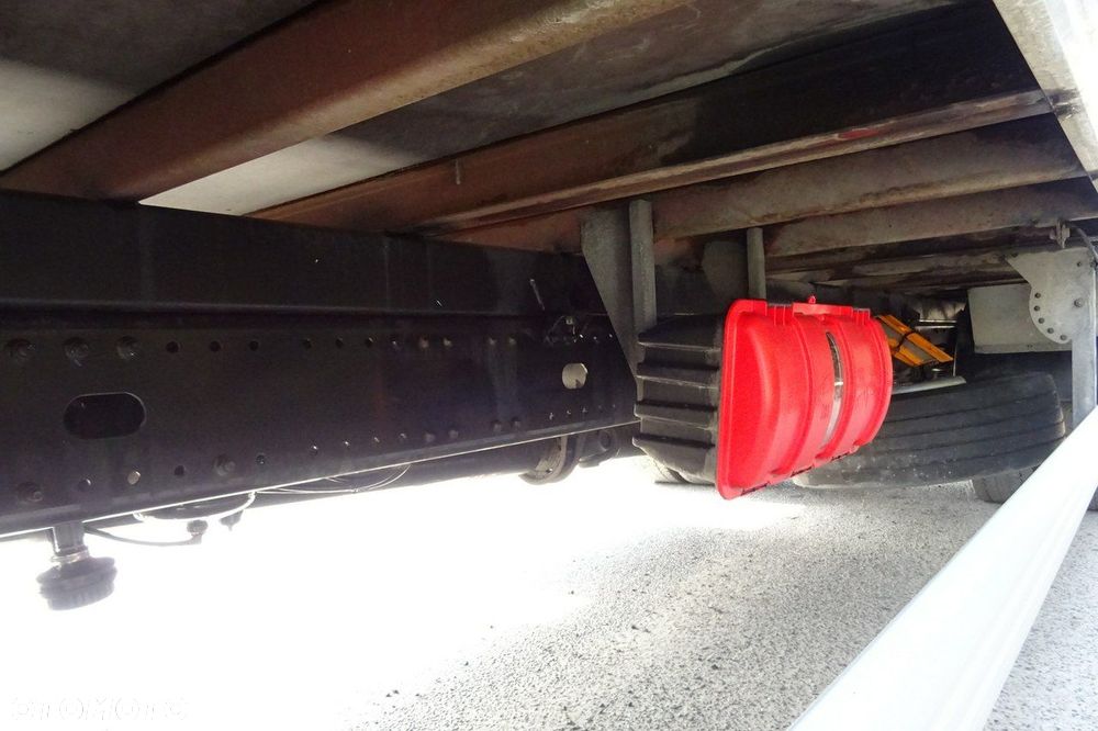 MAN TGL 12,190 Euro 6 kontener 20 pal winda 158000km sprowadzony! - 10