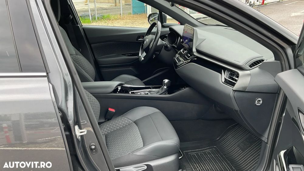 Toyota C-HR 2.0 HSD 184 CP 4x2 CVT Style - 31