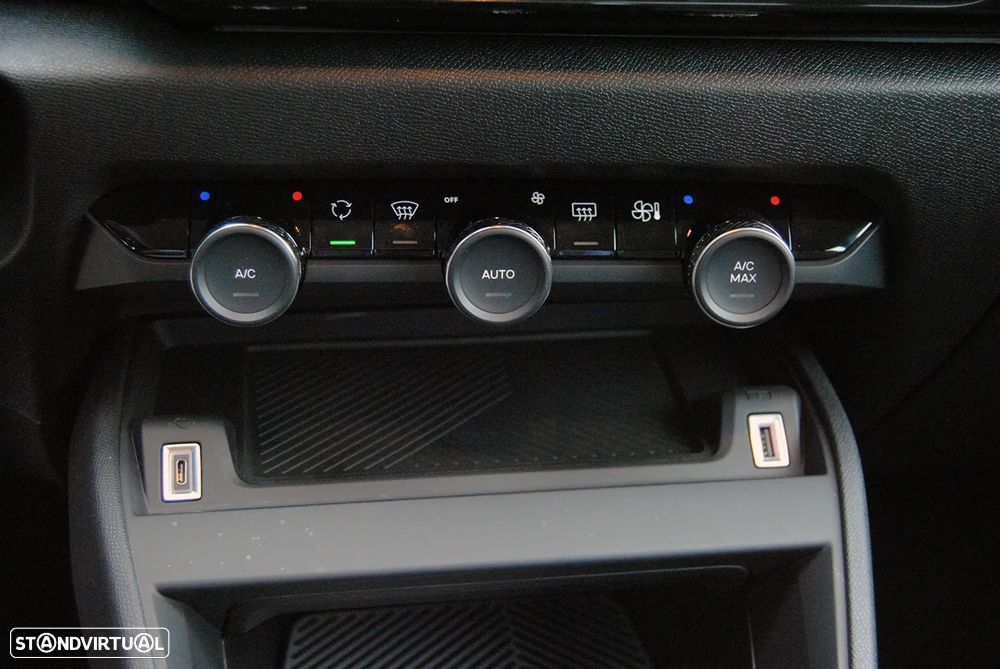 Citroën C4 1.2 PureTech Plus - 32