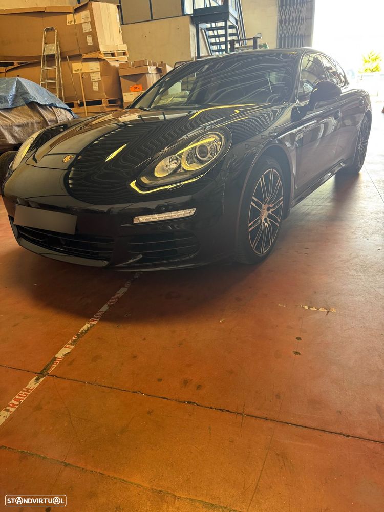 Porsche Panamera 3.0 V6 - 1