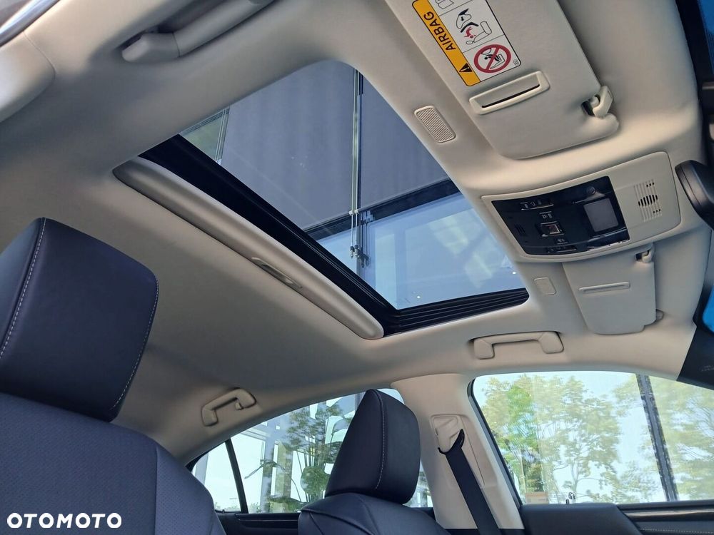 Lexus ES 300h Business Edition - 28