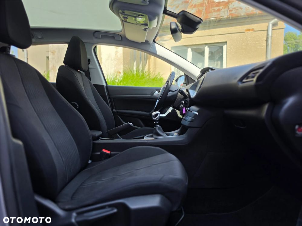 Peugeot 308 - 22