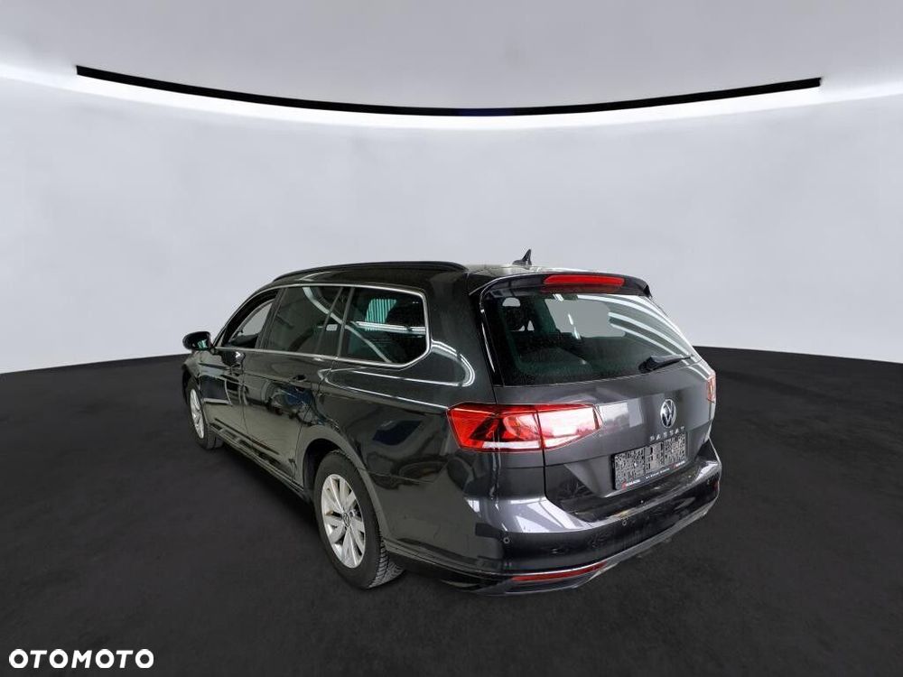 Volkswagen Passat Variant - 4