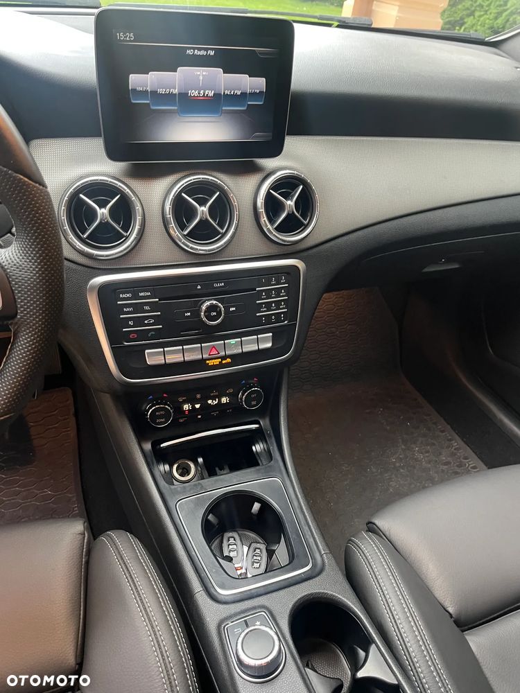 Mercedes-Benz CLA 250 Sport 7G-DCT - 19