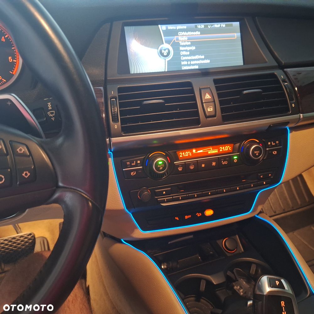 BMW X6 xDrive40d - 12