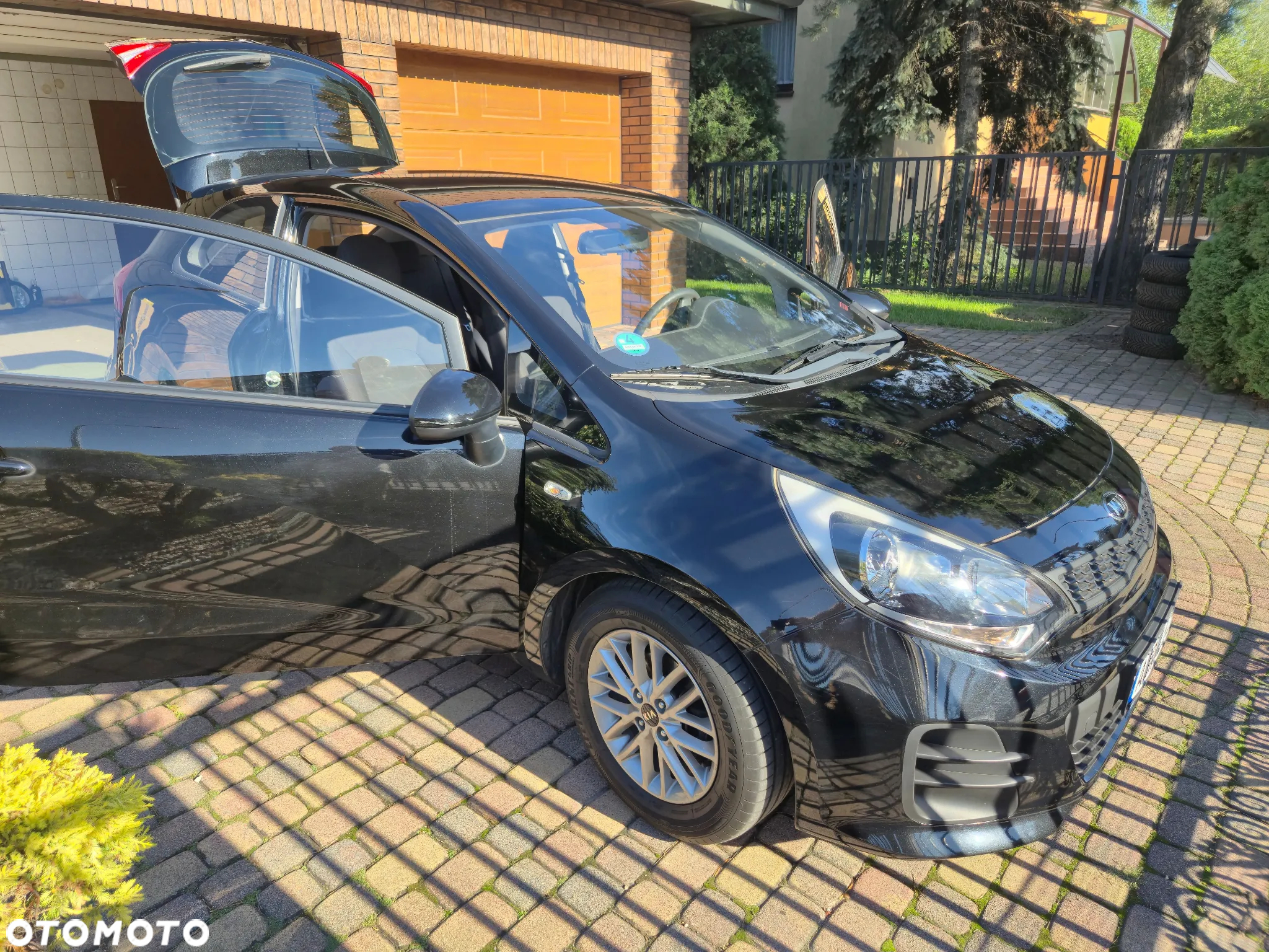 Kia Rio - 12