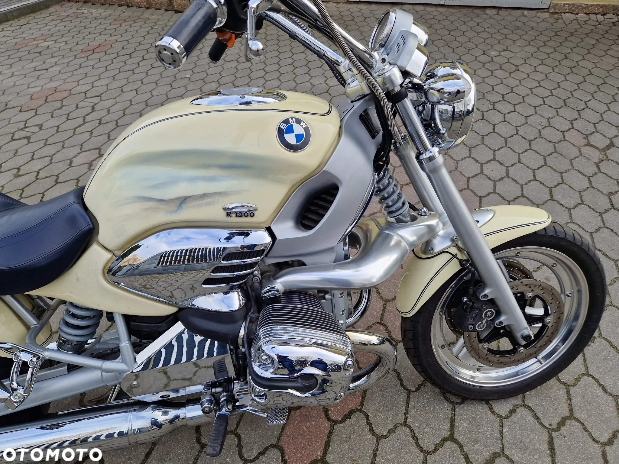 BMW R - 18