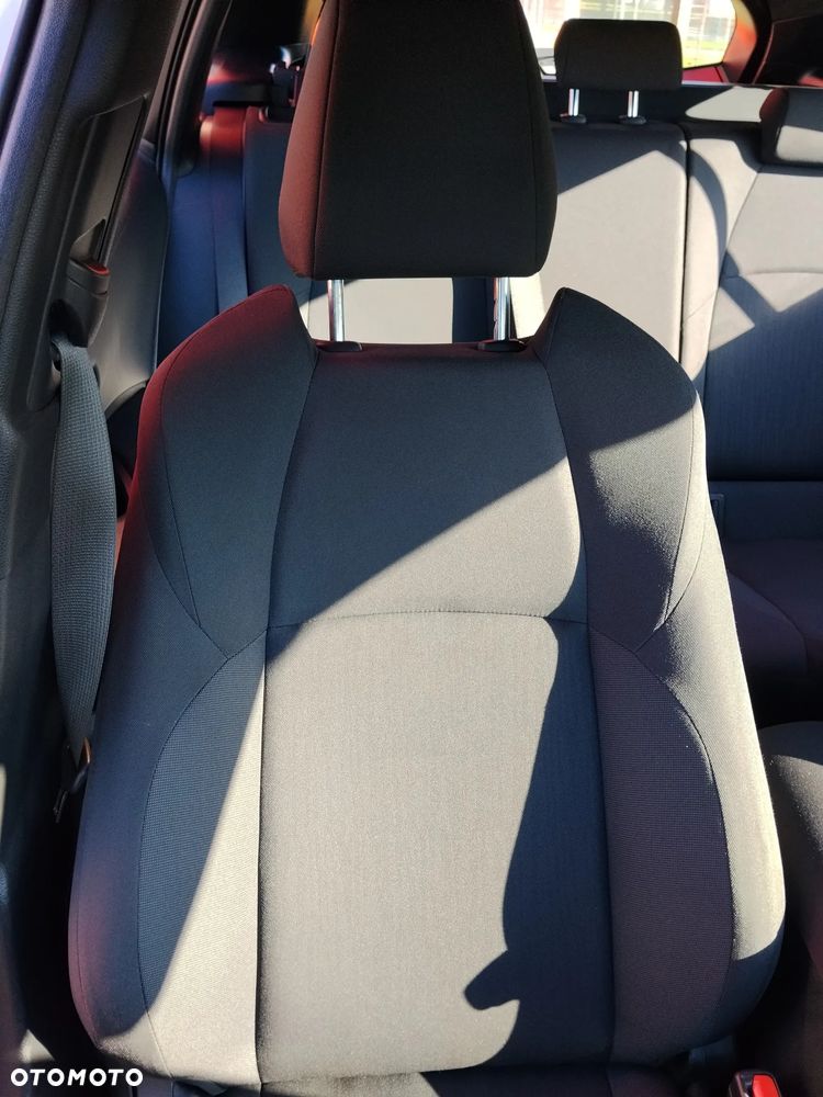 Toyota Corolla 1.2 T Active - 25