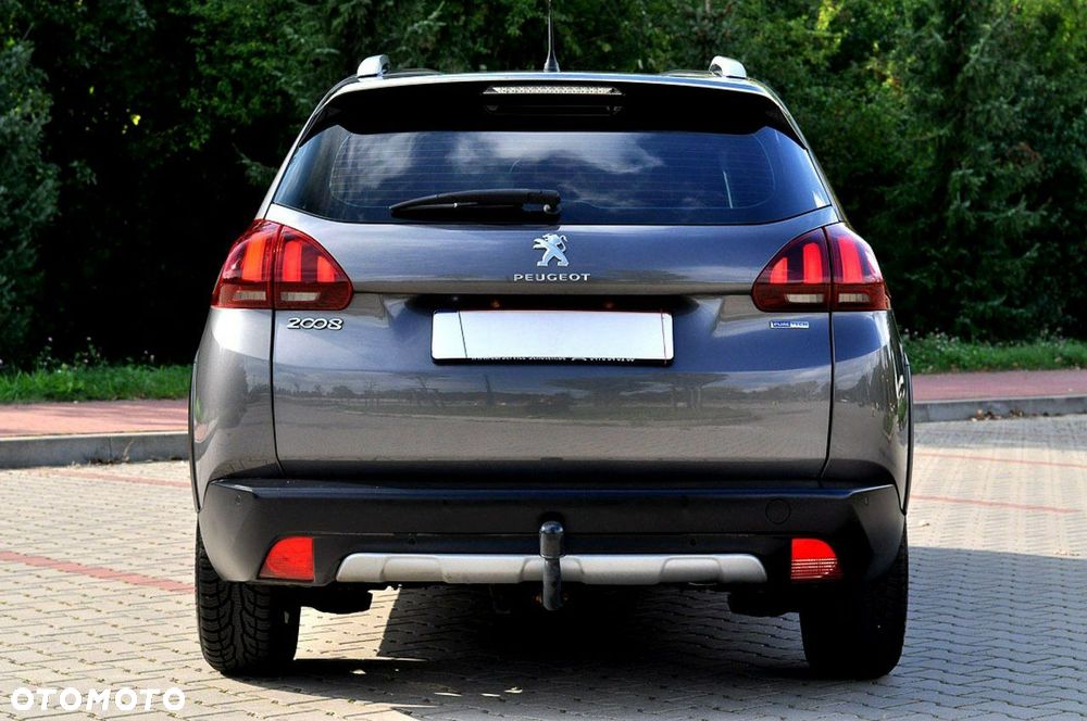 Peugeot 2008 1.2 Pure Tech GPF Allure S&S - 15
