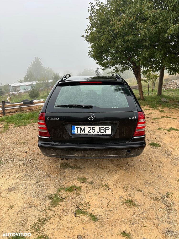 Mercedes-Benz C - 3