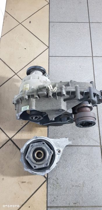 Hyundai Terracan Reduktor Flansza Wału - 1