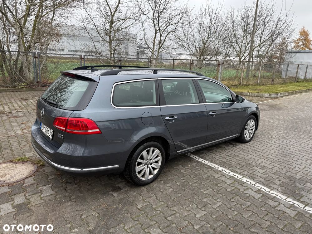 Volkswagen Passat 2.0 TDI Comfortline DSG - 3