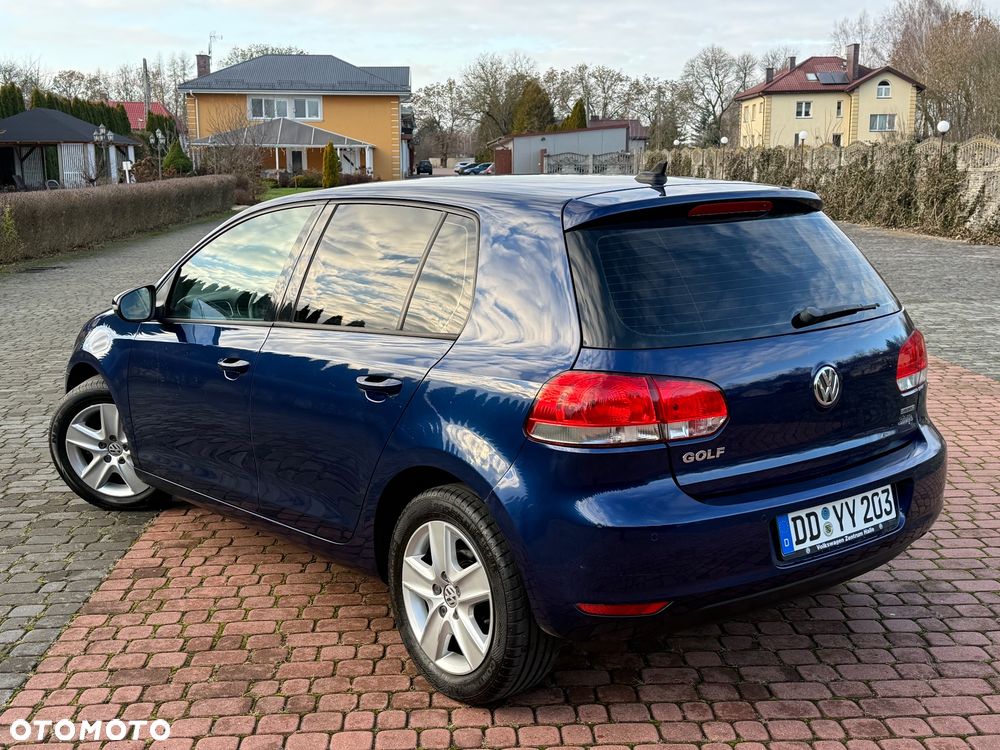 Volkswagen Golf 1.6 Comfortline - 4
