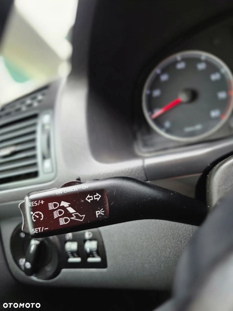 Volkswagen Touran 1.6 Freestyle - 21