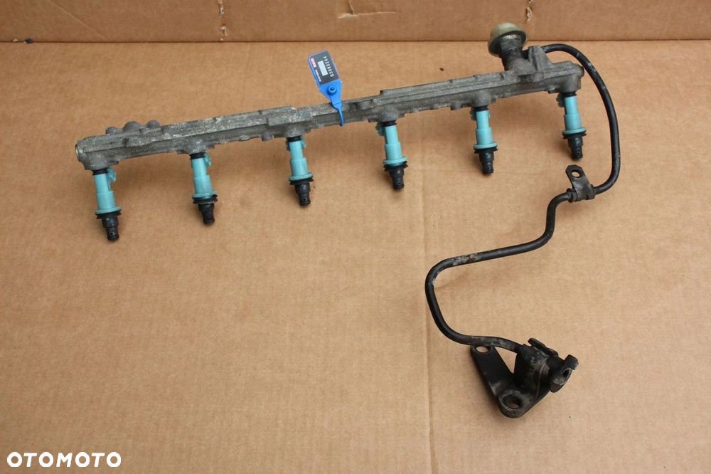 Listwa wtryskowa wtryskiwacze LEXUS GS300 TOYOTA SUPRA 3.0 2jz GE - 1