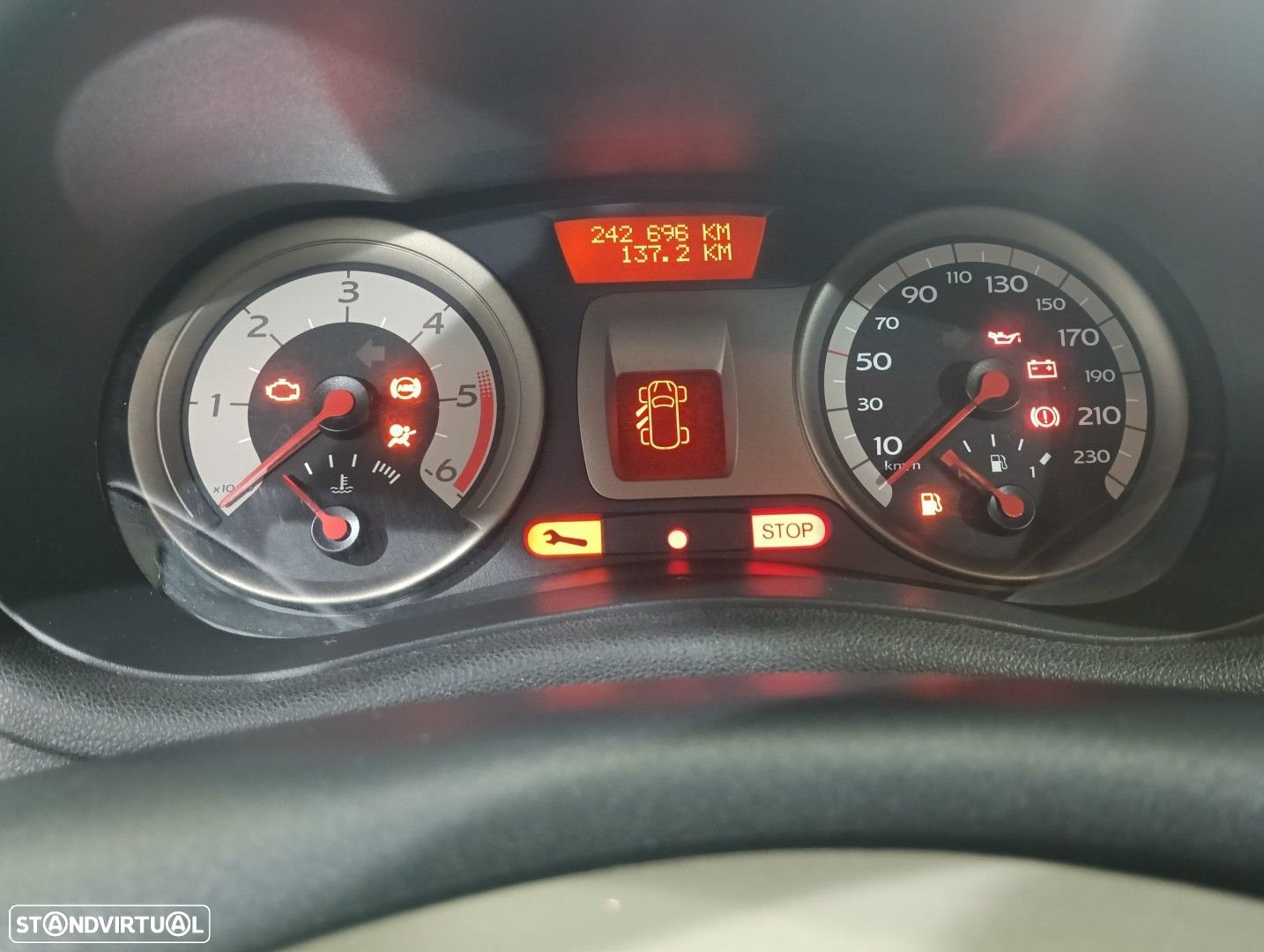 Renault Clio 1.5 dCi Privilège Luxe - 17