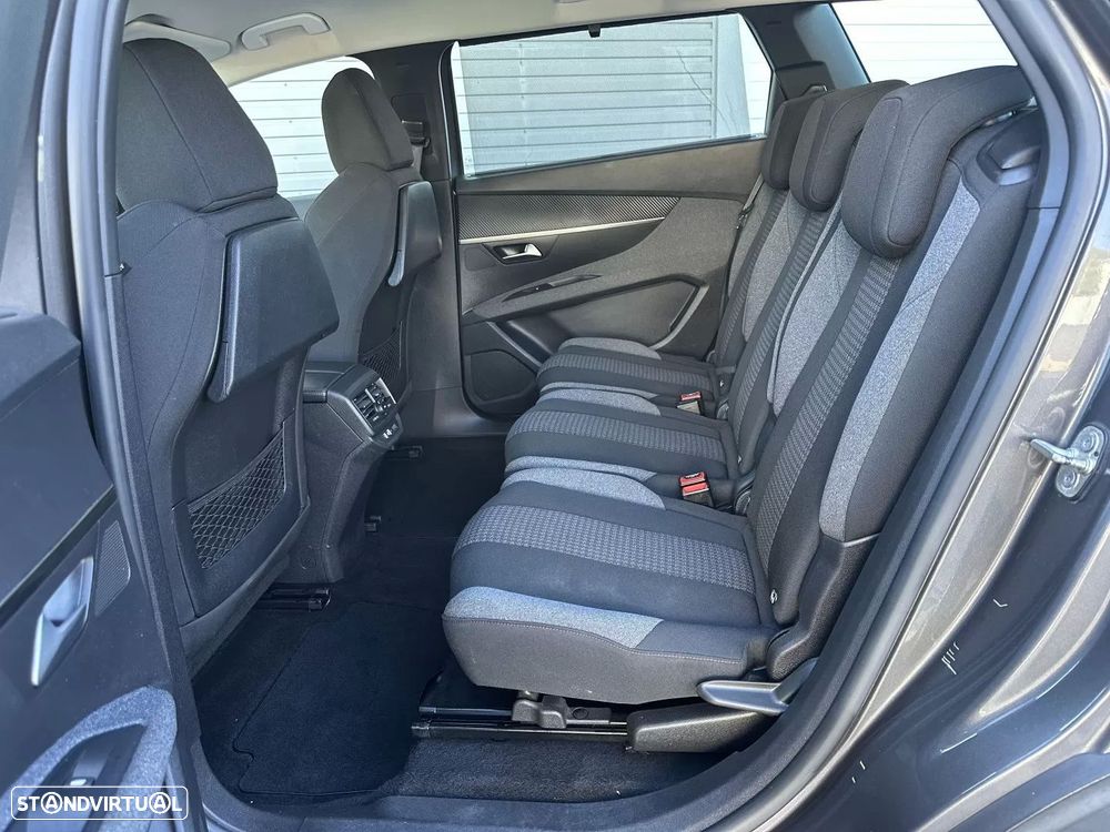 Peugeot 5008 1.2 PureTech Allure Pack EAT8 - 57