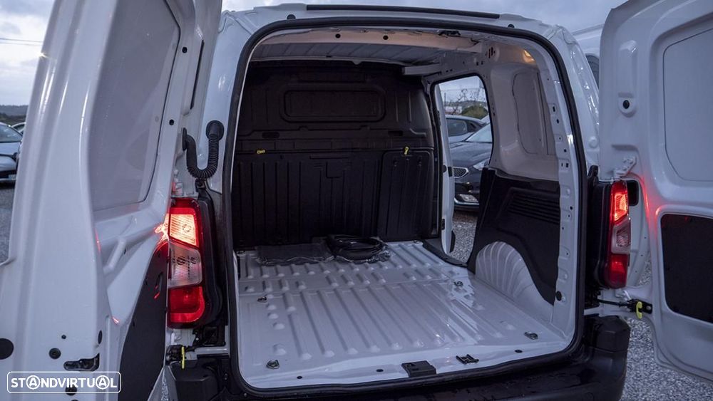 Peugeot Partner Premium - 28