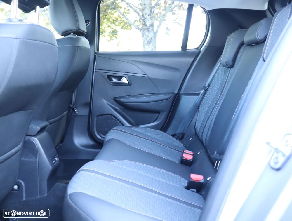 Peugeot 208 1.2 Hybrid Allure e-DCS6 - 23