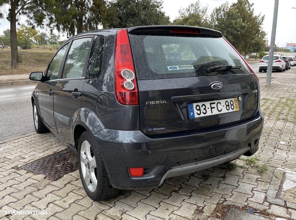 Ford Fiesta - 6