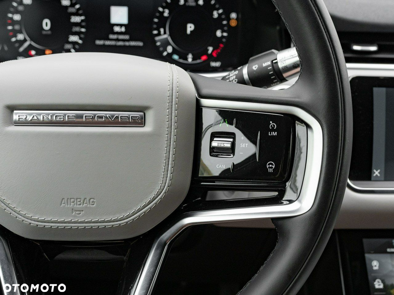 Land Rover Range Rover Evoque - 18