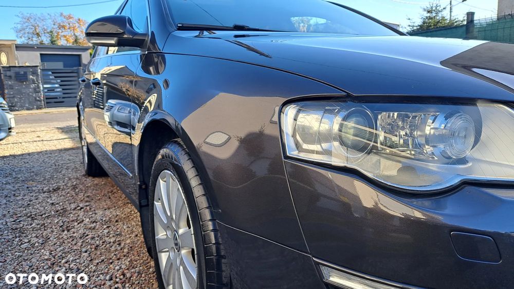 Volkswagen Passat 2.0 TDI DPF Highline - 10