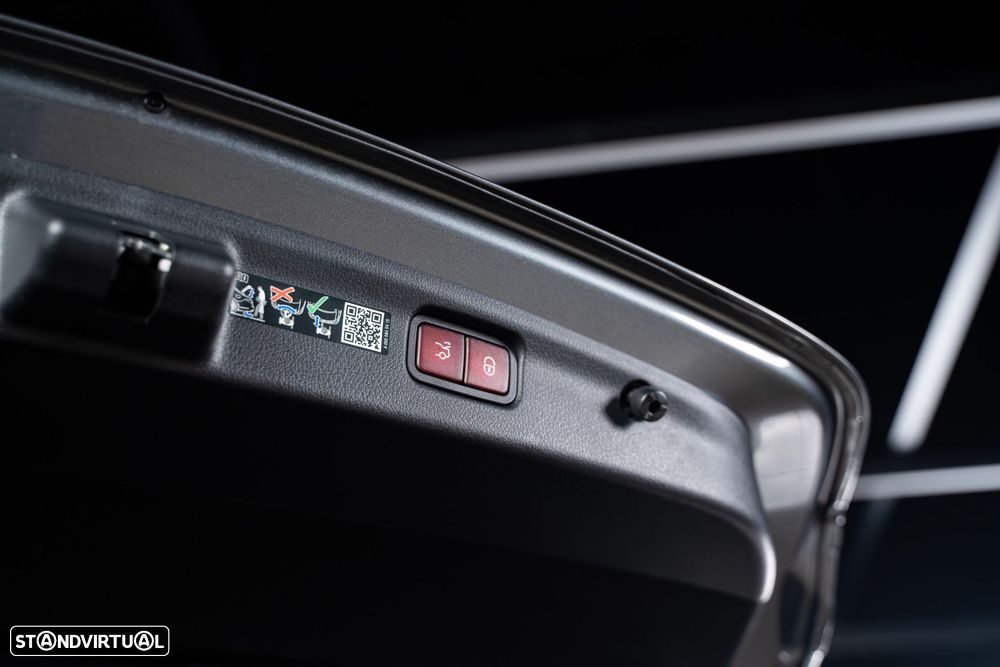 Mercedes-Benz C 300 de AMG Line - 46