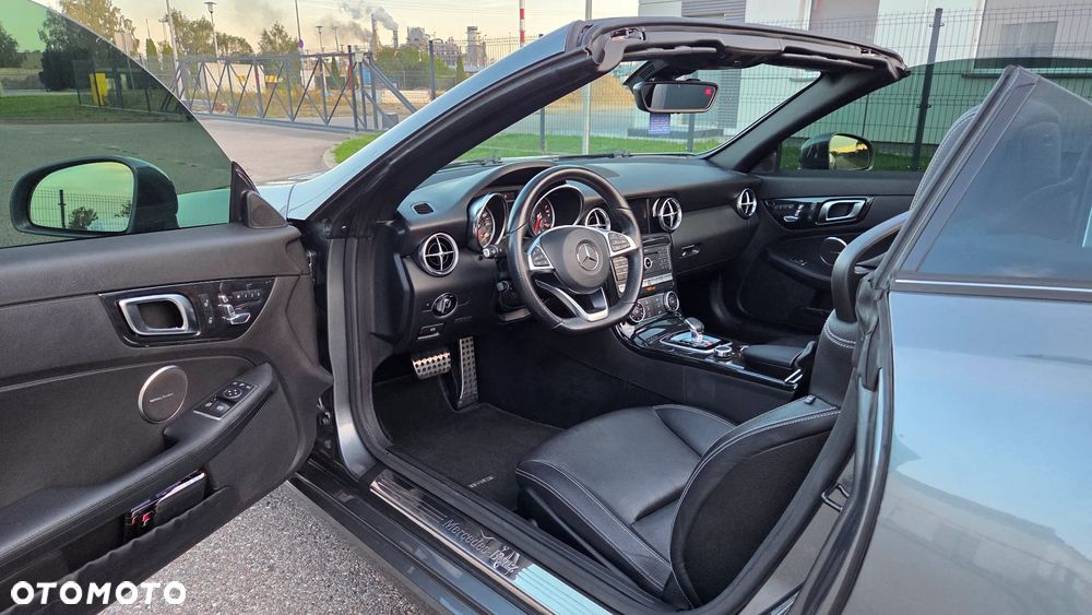Mercedes-Benz SLC 300 9G-TRONIC - 14