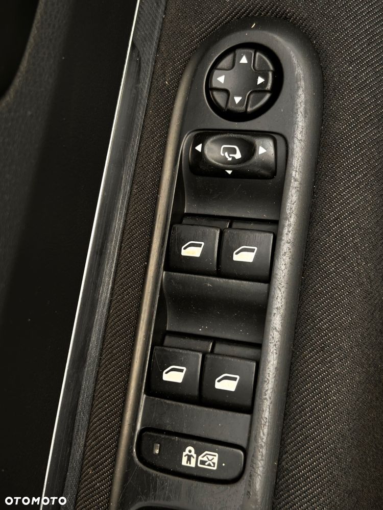 Peugeot 5008 HDI FAP 150 Family Plus - 33