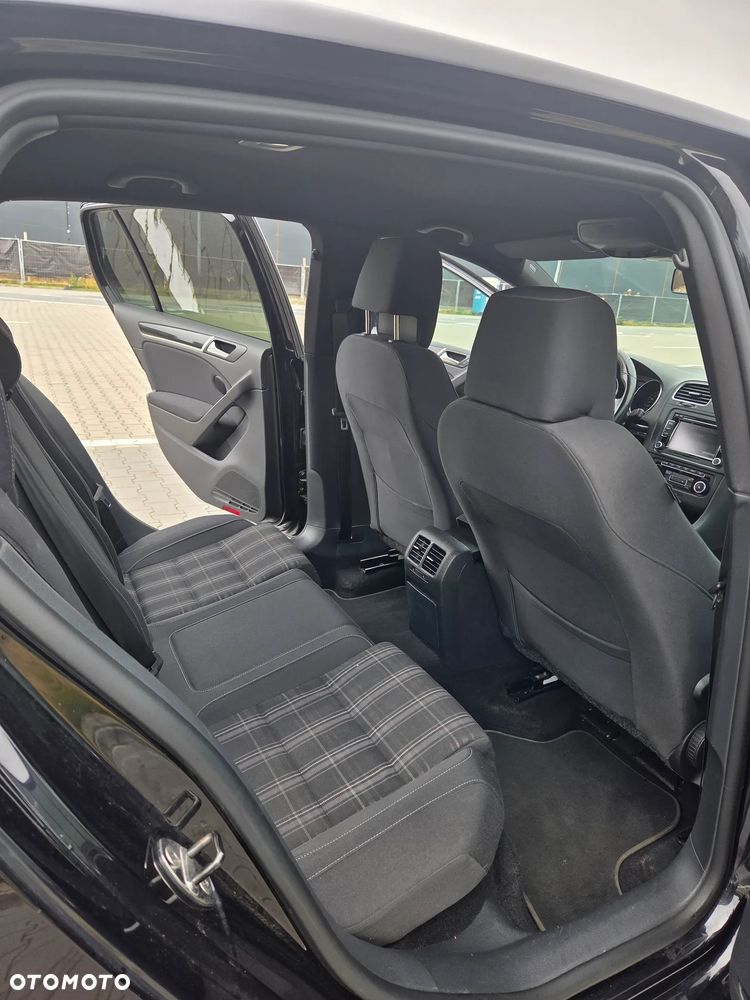 Volkswagen Golf - 9