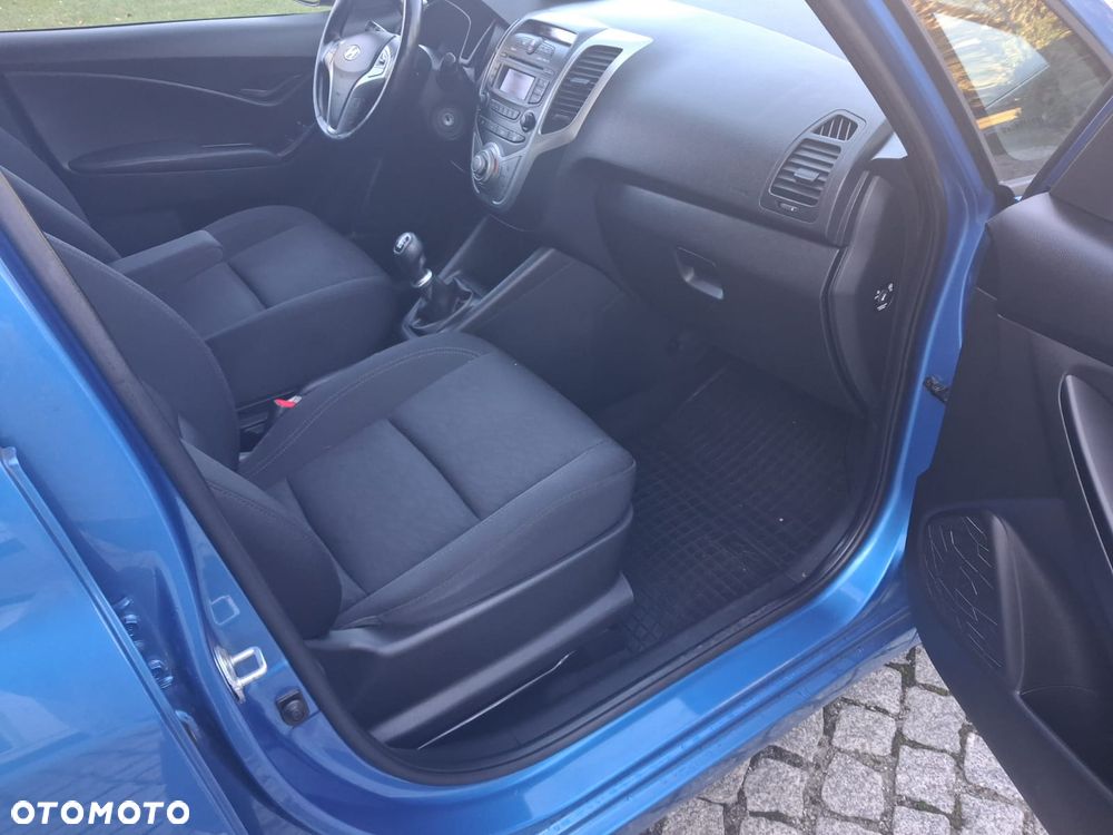 Hyundai ix20 - 25