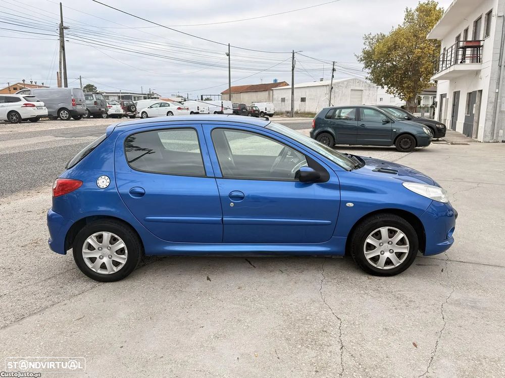Peugeot 206+ 1.1 Urban - 3