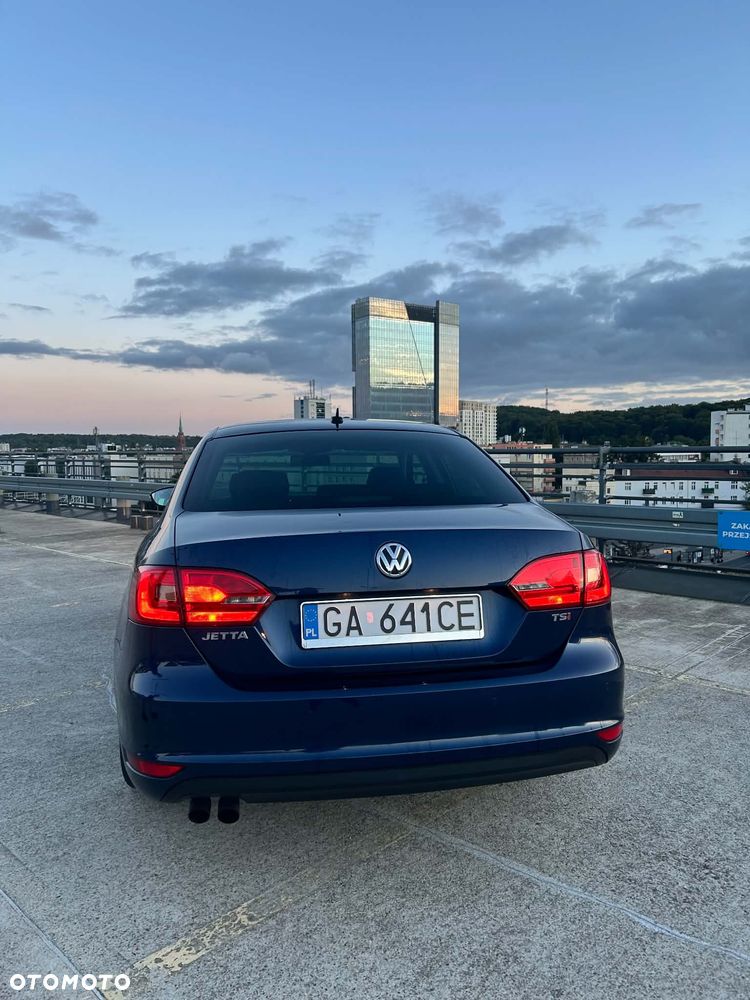 Volkswagen Jetta 1.4 TSI Highline - 6