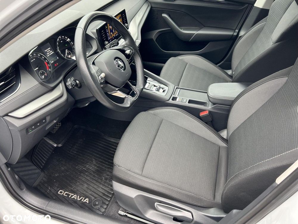 Skoda Octavia 2.0 TDI Ambition DSG - 14