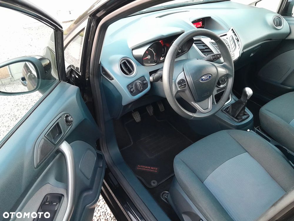 Ford Fiesta - 12